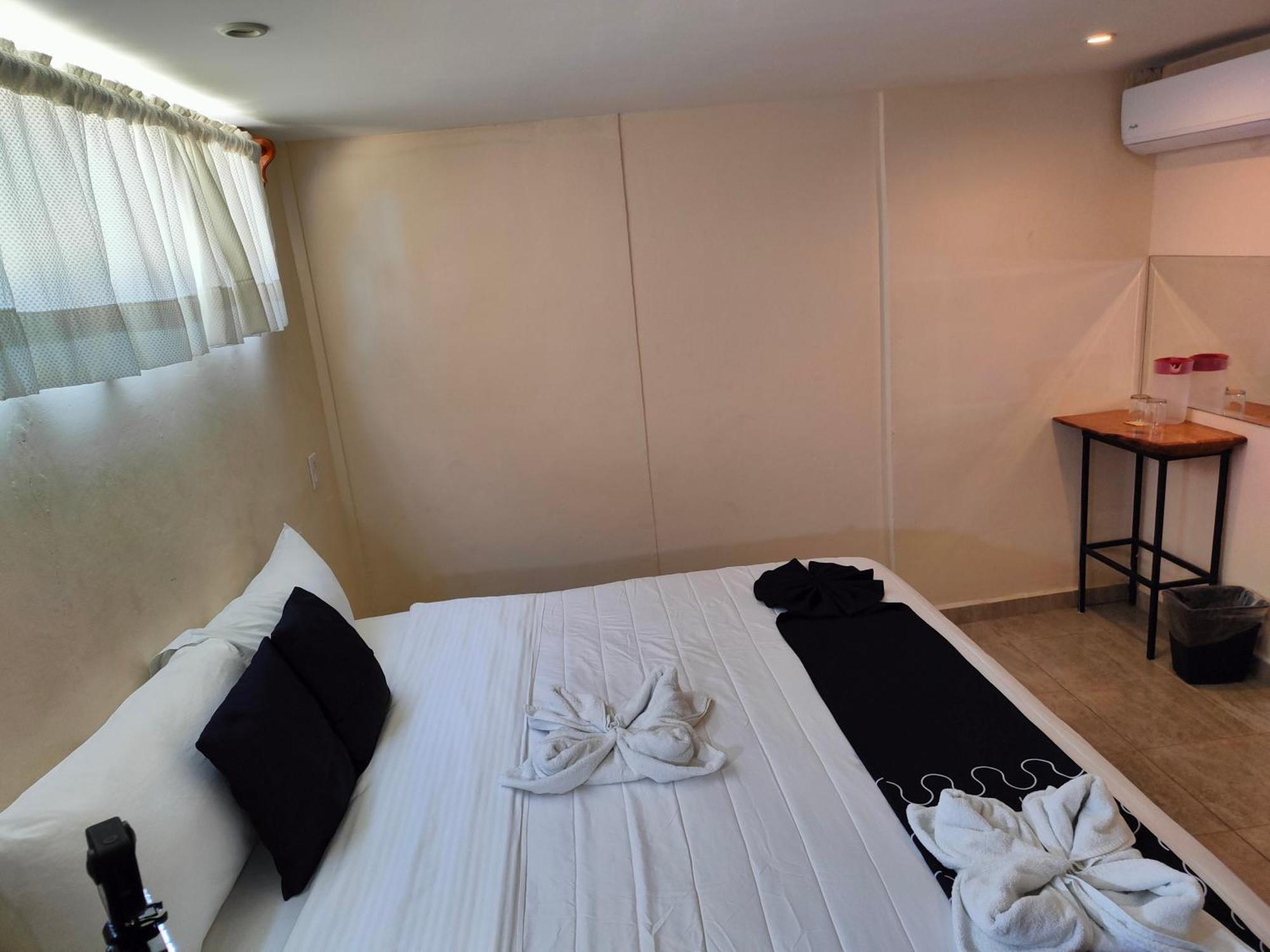 Hotel Ashly Loma Larga à Acapulco Extérieur photo